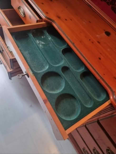 Photo of free Dresser/desk (Wd18) #1