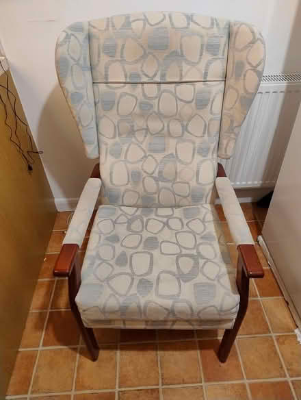 Photo of free Dressing Mirror wth Drawer/Armchair (PE11) #2