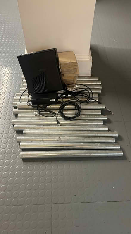 Photo of free 61.5cm table legs x 12 (Fitzrovia, W1W) #1