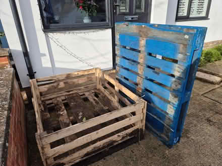 Photo of free Blue pallet (Cheltenham) #1