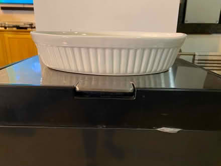 Photo of free Oval Ceramic dish (Bexley Nr Albany Park Station) #2