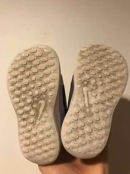 Photo of free UK5.5 toddle Nike trainers (SK1) #3