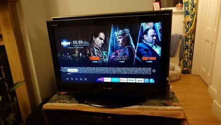 Photo of free Toshiba 32" TV (Gerrards Cross SL9) #1