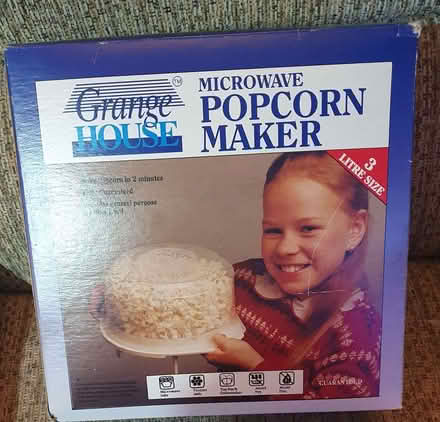 Photo of free Microwave Popcorn Maker (Stanstead Abbotts SG12) #1
