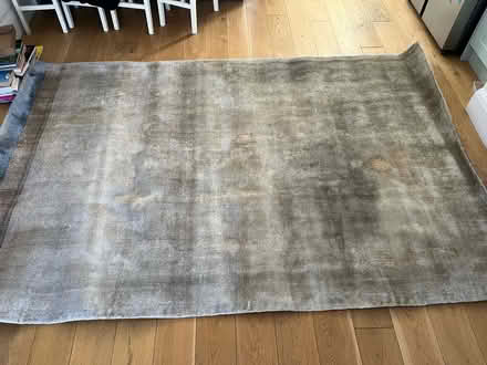 Photo of free Large rug (Radlett WD7) #1