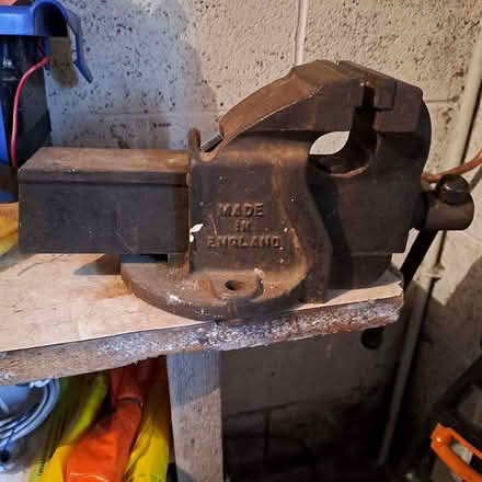 Photo of free Engineers Vice (SK10) #1