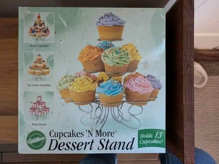 Photo of free Decorative Dessert Stand (Brookeville Knolls) #1