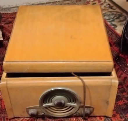 Photo of free Zenith Radio Phonograph Combo (CapitolHill DC (CapSouthMetro)) #2