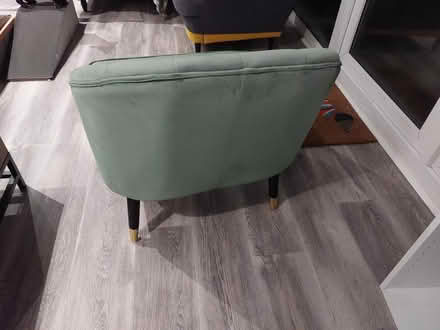 Photo of free Green velvet effect chair (Po7) #2