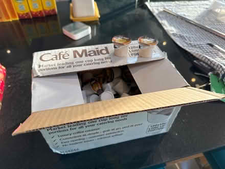 Photo of free Cafe Maid coffee creamers (AL3) #1