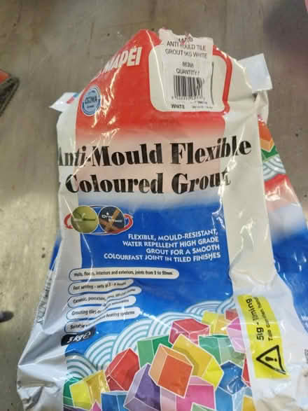 Photo of free White grout (Walton on Thames KT12) #1