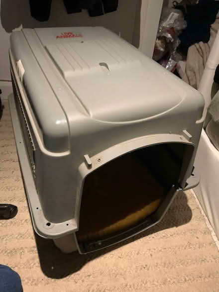 Photo of free Dog cage (SW16) #1