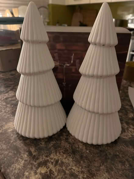 Photo of free Light Up Christmas Tree (x2) (AL1) #1