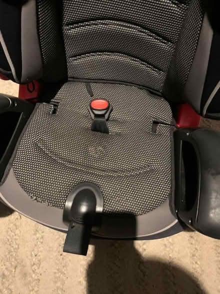 Photo of free Car seat (SW16) #2