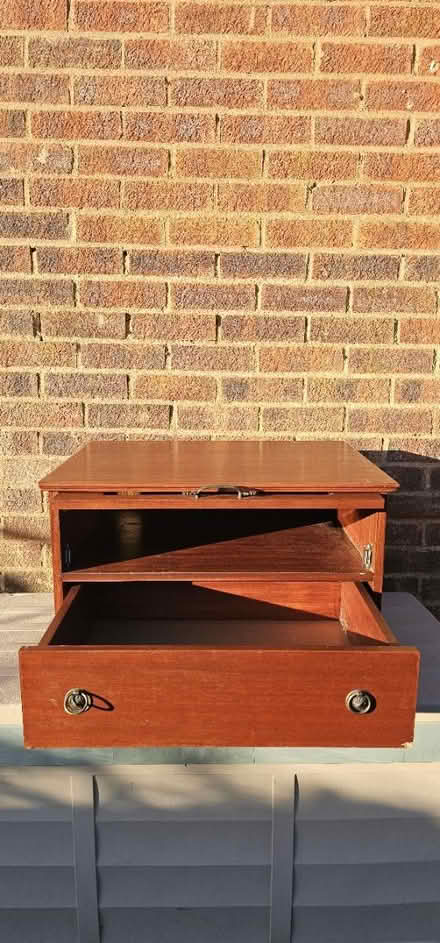 Photo of free Small unit (Stonebridge BA11) #1