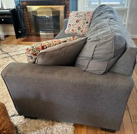 Photo of free Couch (South Arlington (Claremont)) #3