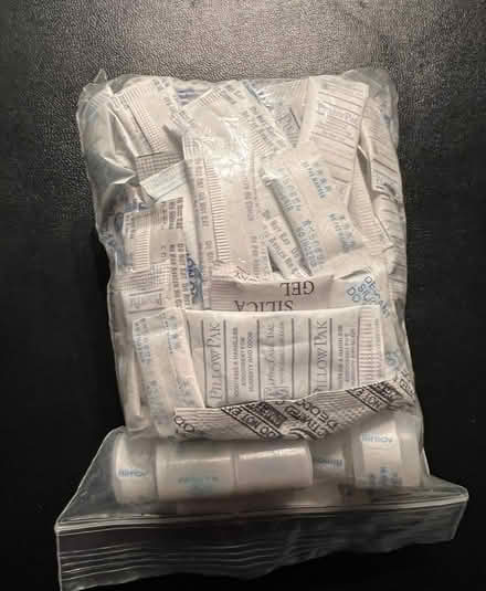 Photo of free Large collection of silica pouches (SE1) #1