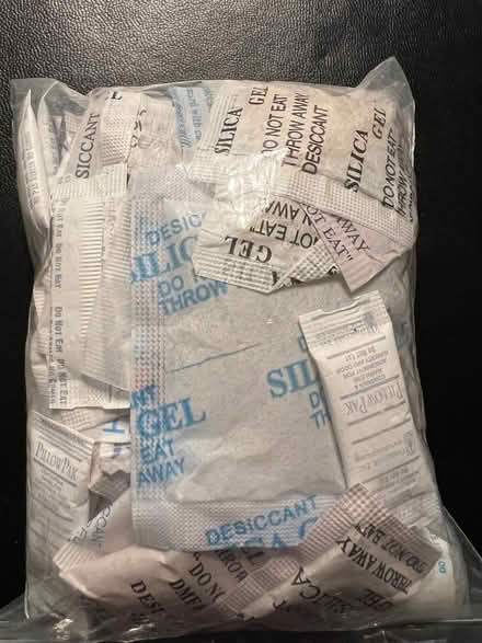 Photo of free Large collection of silica pouches (SE1) #4
