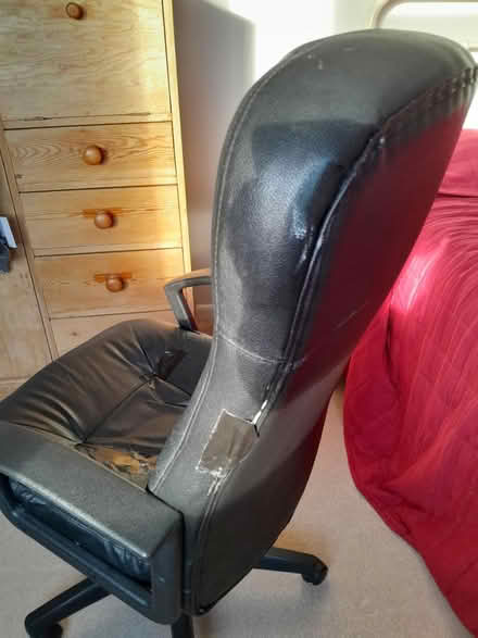 Photo of free Comfy office chair (BN13) #3