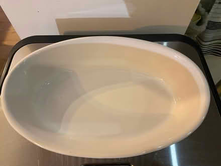 Photo of free Oval Ceramic dish (Bexley Nr Albany Park Station) #1