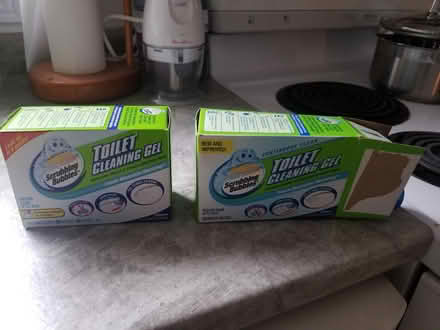 Photo of free Scrubbing bubbles cleaning gel (Streetsville l5m1g7) #1