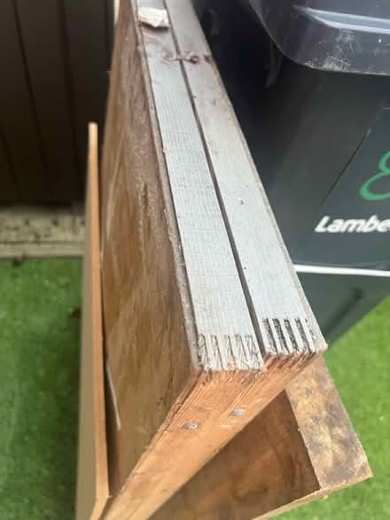 Photo of free Pieces off wood (Streatham Vale) #1