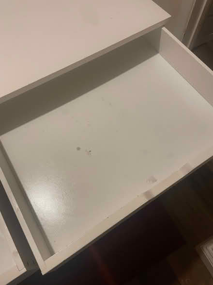 Photo of free White desk (Upper Wolvercote OX2) #2