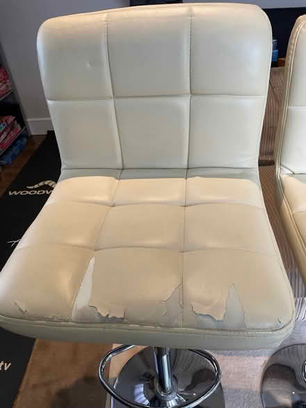 Photo of free 4 breakfast bar stools (GU52) #2