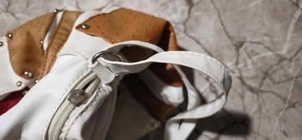 Photo of free Woman's bag (HA9) #2