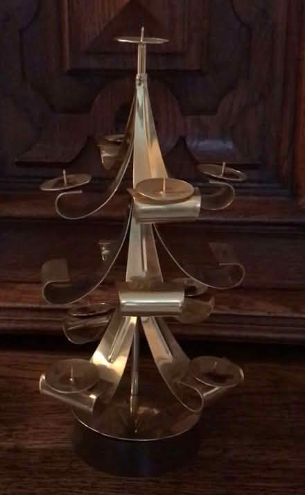 Photo of free Musical Christmas tree (Skaters' Meadow CB3) #1
