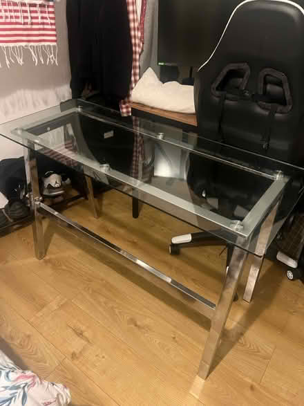 Photo of free Glass table (Enfield N21) #1