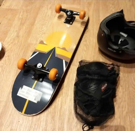 Photo of free Skateboard, helmet, knee/elbow pads (OL12) #3