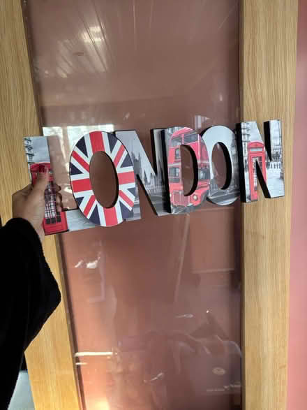 Photo of free London sign/art wall hanging (HP3) #1