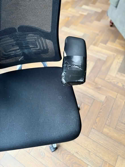 Photo of free Mesh Office Chair (CR2) #4