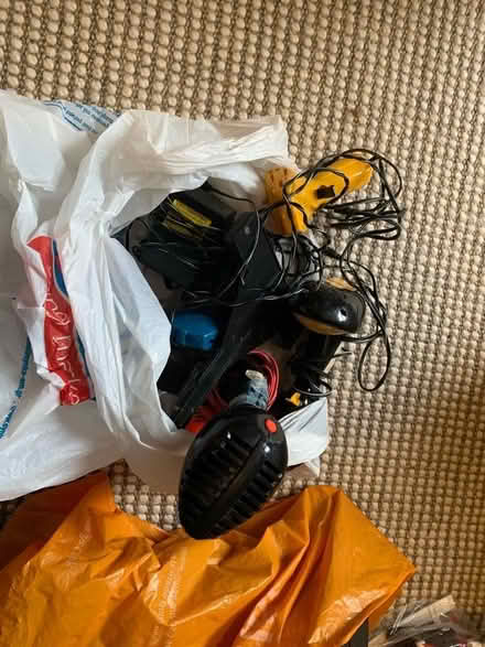 Photo of free Scalextrics track and controllers (Cotham BS2) #3