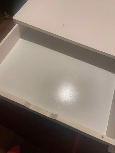 Photo of free White desk (Upper Wolvercote OX2) #1