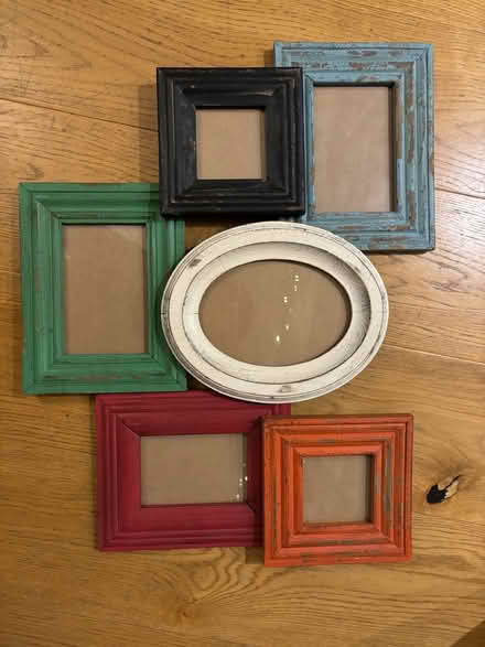 Photo of free Vintage picture frame (Watford WD17) #1