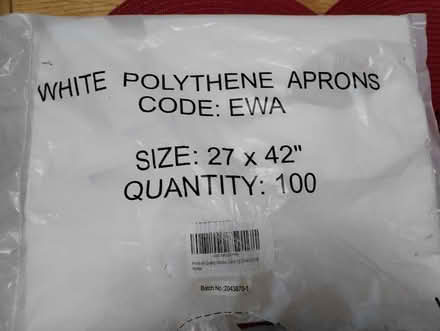 Photo of free White Polythene Aprons, Ideal Carers, Restaurant Kitchen Etc (TN36) #1