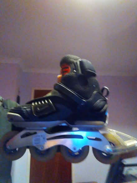 Photo of free Nike rollerblades (BA2) #1