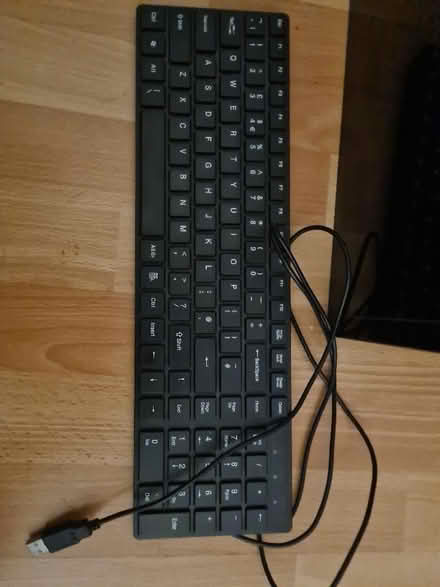 Photo of free Keyboard (Woodford IG8) #1
