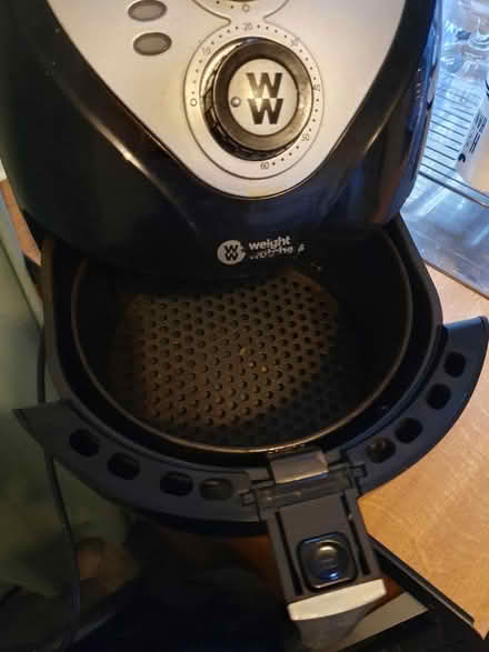 Photo of free Air Fryer (Carlton NG4) #2