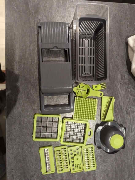 Photo of free Vegetable chopper (Purley CR8) #2