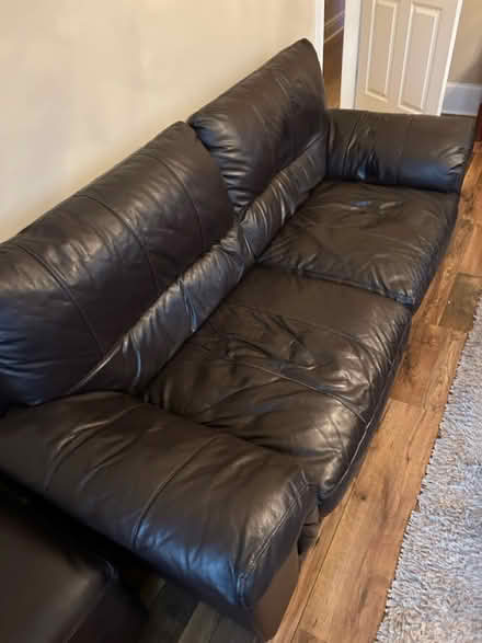 Photo of free Three piece suite and foot rest (Crosby L23) #4