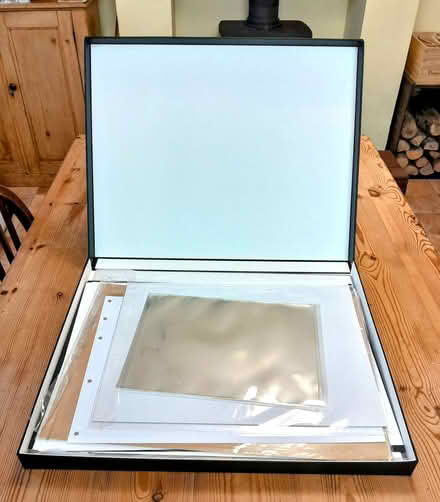 Photo of free Portfolio box (Blackness TN6) #1