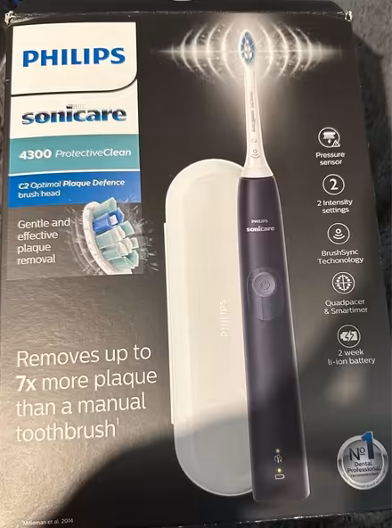 Photo of free Philips electric toothbrush with charger (Spring Park CR0) #1