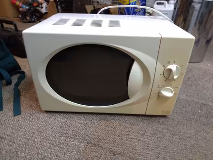 Photo of free Microwave (Daisy Hill BD9) #1