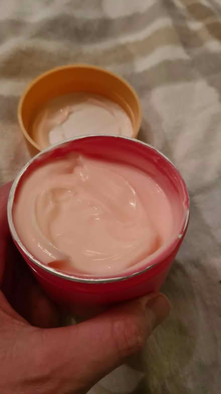 Photo of free Body Butter Hydrating & Nourishing (Kingswinford) #3