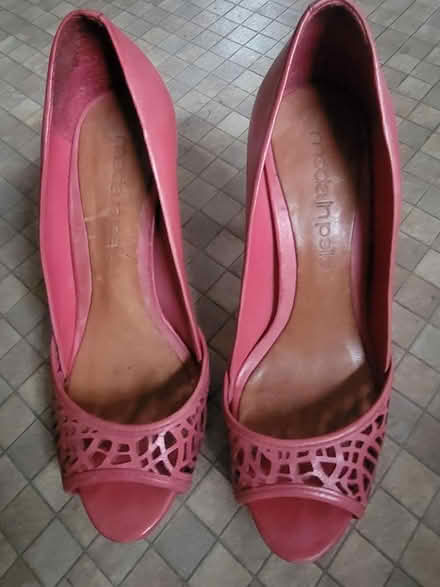 Photo of free High Heels (Isleworth TW7) #1