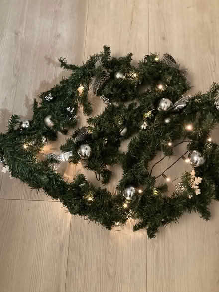 Photo of free green/ silver garland (Blundellsands L23) #1