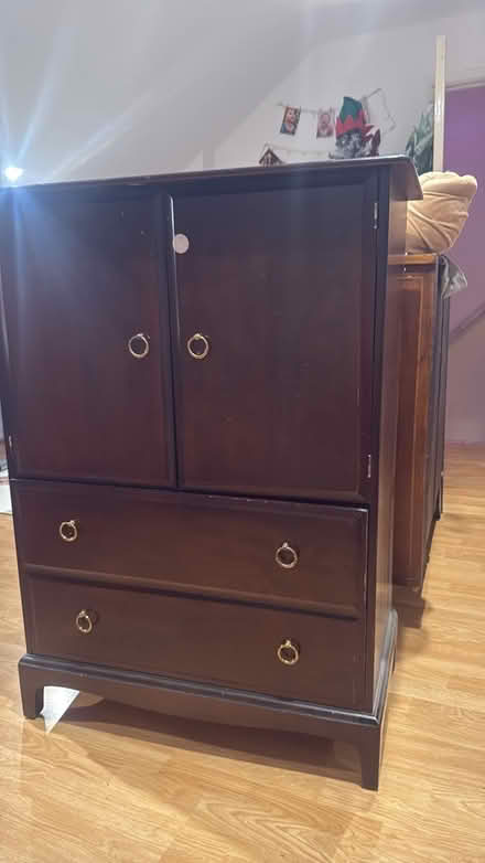 Photo of free Small wardrobe (CR4 2LA) #2